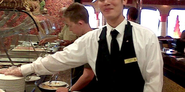 Buffet Assistant Waiter/ess